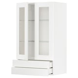 Une armoire de cuisine METOD blanche avec des portes en verre, avec des étagères, des tiroirs et un design lisse.