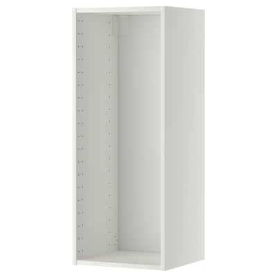 Une armoire murale METOD blanche de forme rectangulaire et de panneau arrière perforé, conçue pour le rangement dans la cuisine.
