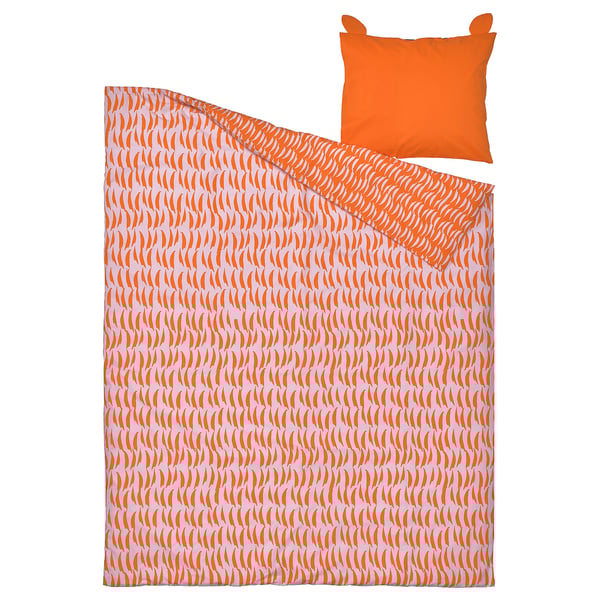 Une parure de lit natthager orange vif à motif de tigres avec un oreiller. Parfait pour les enfants, en doux mélange de coton et de viscose.