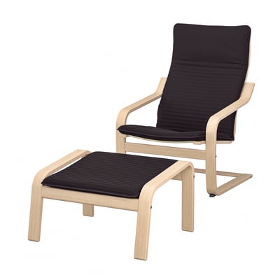 Fauteuil POÄNG en chêne rembourré noir et repose-pieds sur fond blanc.