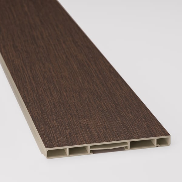 Échantillon de socle en bois et en plastique foncé, présentant un design robuste et élégant.