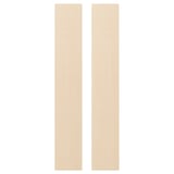 Panneaux rectangulaires en bois clair, design simple.