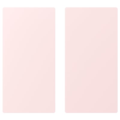 Deux cartes rectangulaires rose clair, de taille et de forme identiques, sont placées côte à côte sur un fond blanc.