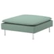 Un pouf carré vert, recouvert d’un mélange de coton et de polyester, sur quatre pieds en métal.