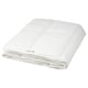 Option : Couette blanche STJÄRNBRÄCKA, mélange doux de lyocell et de coton.