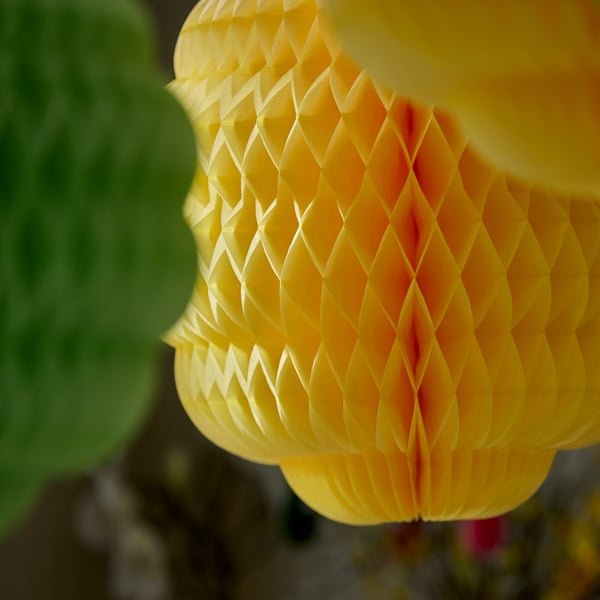 TJÄRLEK Décorations à suspendre, 2 pièces, vert/jaune