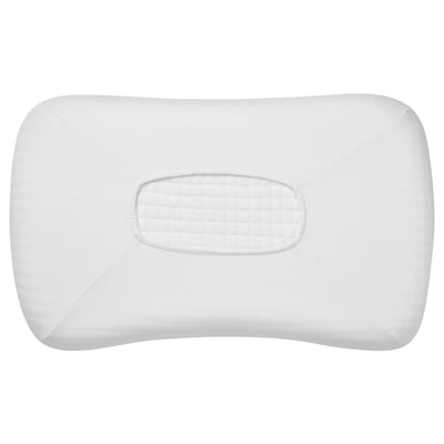 Une taie d’oreiller TÖCKENFLY blanche conçue pour les oreillers ergonomiques, dotée d’un bord extensible pour un ajustement et un retrait faciles.