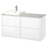 Moderne witte badkamermeubel met twee lades en een marmeren aanrechtblad. Vierkante spoelbak en chromen kraan.