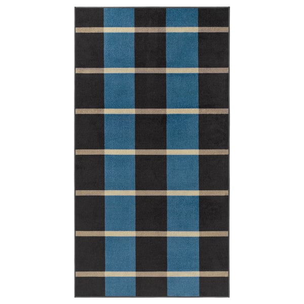 Het ARBETSZON vloerkleed in blauw en donkergrijs met beige strepen, rechthoekige vorm en geruit design.