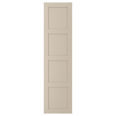 Een BERGSBO deur in beige met een ontwerp met vier panelen. Het heeft een semi-matte afwerking en is gemaakt van hardboard met papierfolie.