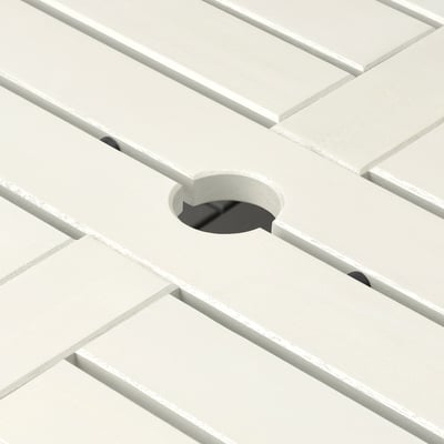 Witte acacia tafel met parasolgat, strak design, robuuste constructie voor buitengebruik.