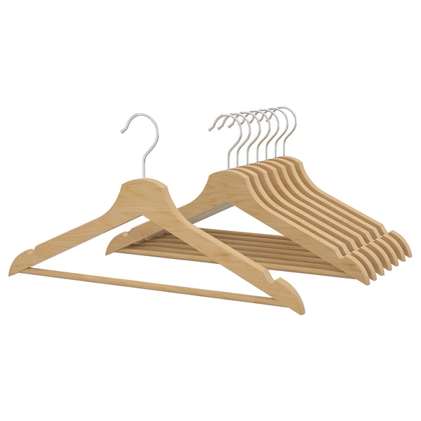 BUMERANG houten hangers, naturel, met metalen haken, netjes gerangschikt.
