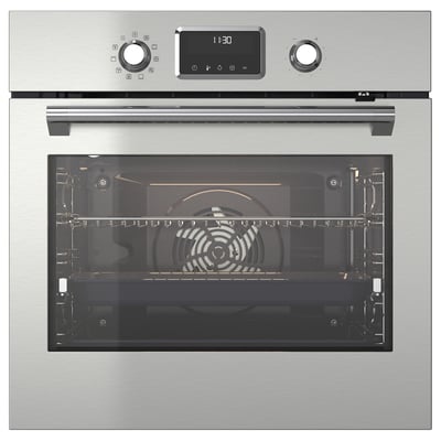 Roestvrijstalen FORNEBY-oven met digitaal display, bedieningsknoppen en glazen deur, weergegeven tegen een witte achtergrond.