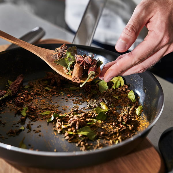 GULDÖRING Koekenpan, antiaanbaklaag roestvrij staal/zwartgrijs, 24 cm