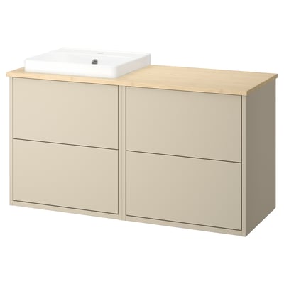 Een beige zwevende badkamermeubel met een bamboe aanrechtblad, keramische wasbak en meerdere lades.