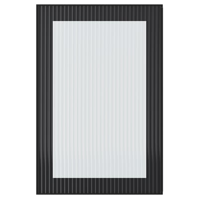 HEJSTA: zwarte glazen deur met verticale strepen, strak kader, rietglaseffect.
