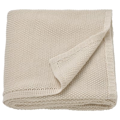 Gebroken witte HUMLEMOTT gebreide deken van gerecycled polyester met zachte textuur.