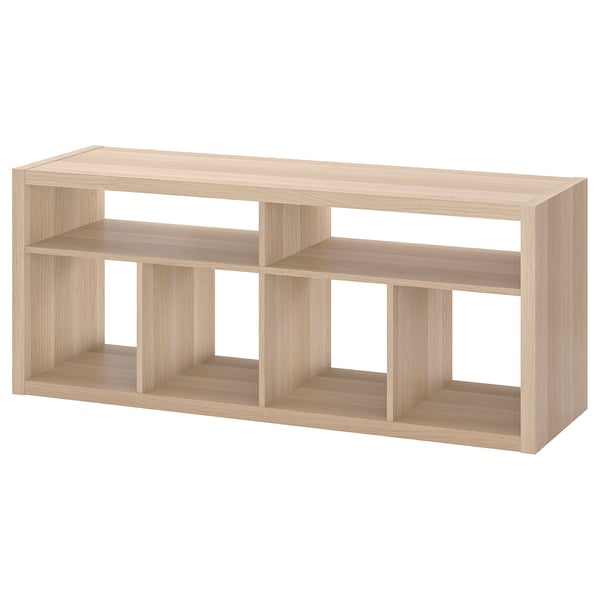 KALLAX tv-meubel, licht eikenhout, houten vierkanten en open ruimtes.