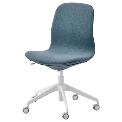 Een blauwe LÅNGFJÄLL bureaustoel met een wit onderstel en wieltjes. Het heeft een strak, ergonomisch ontwerp voor comfort en ondersteuning.