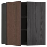 Een donkerbruine ikea METOD keukenkast met een houten nerfafwerking en verstelbare planken.