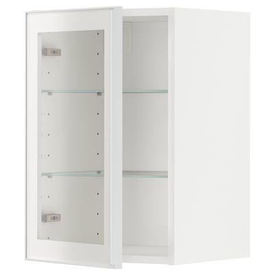 Open witte kast met glazen planken, metalen frame.