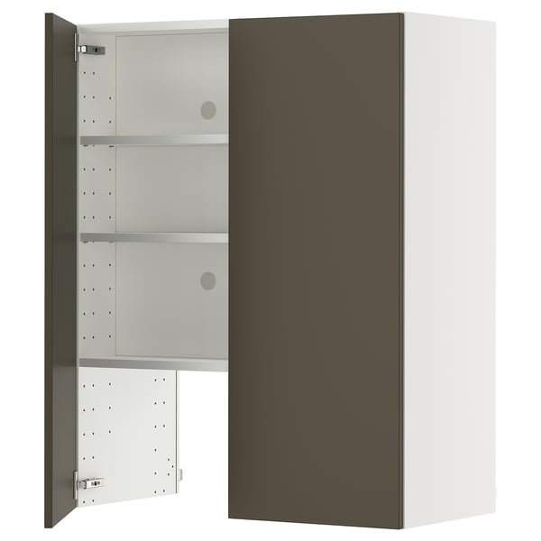 Een METOD keukenkast met donkerbruine havstorp fronten, voorzien van een witte verstelbare plank, stevig frame en klikscharnieren.