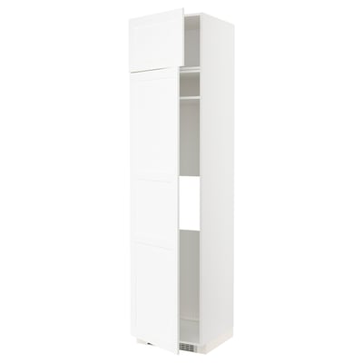 Witte keukenkast, één deur open met verstelbare planken. Modern ontwerp, spaanplaat en melamine, geweldig voor organiseren.