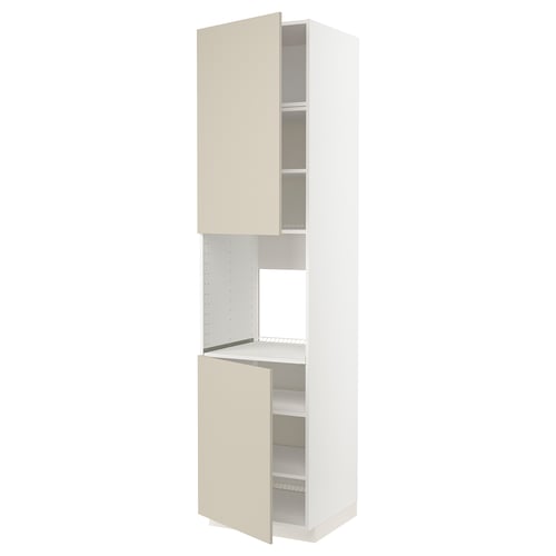 Een beige METOD keukenkast met verstelbare planken en een modern design.