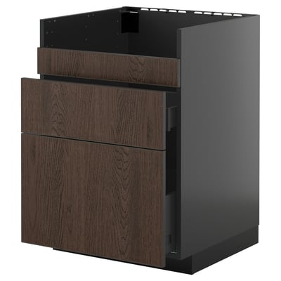 Moderne keuken met donkerhouten METOD lades.