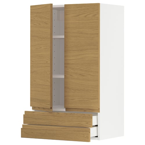 Keukenblok met houten deuren en handgrepen, wit interieur, rechthoekige vorm.