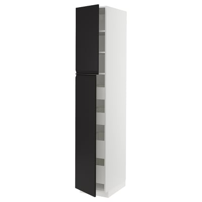 Moderne zwart-witte hoge kast met meerdere planken, strak design en geïntegreerde handgrepen.