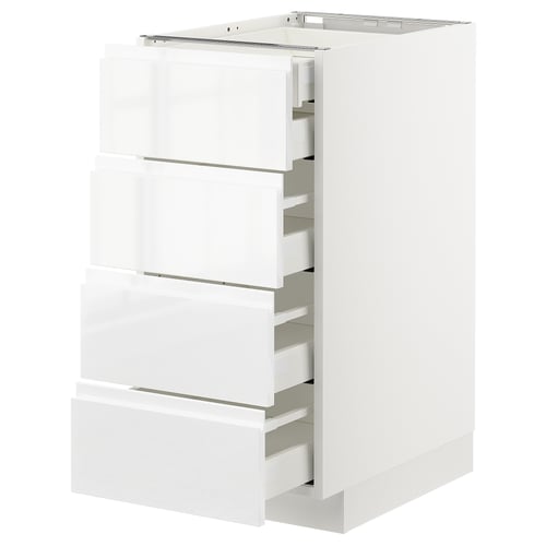 Een witte METOD keukenlade met meerdere uittrekbare lades. Het apparaat is strak en modern, ontworpen voor efficiënte opslag.