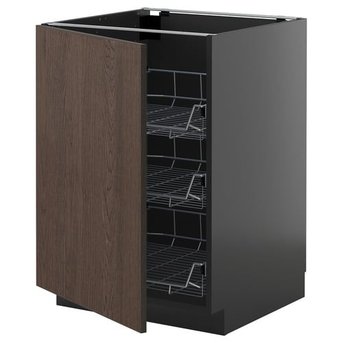 Moderne keukenkast, donkerbruin sinraphouten front, metalen rekken, uittrekbare planken, strak en praktisch ontwerp.
