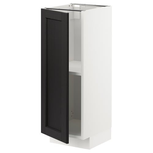 Witte en zwarte keukenkast met verstelbare planken.