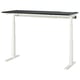 MITTZON zit-sta bureau, zwart blad, witte poten, ergonomisch voor comfort, geheugeninstellingen, in hoogte verstelbaar.
