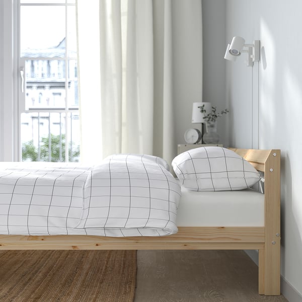 rekruut wandelen Higgins NEIDEN Bedframe, grenen, 140x200 cm - IKEA België