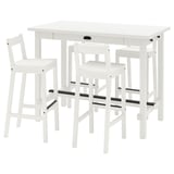 Een witte NORDVIKEN barset met een tafel en stoelen met een opberglade en haken voor functionaliteit.