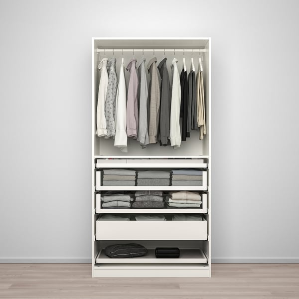 Moderne kast met bovenste kledinghangers, in het midden gevouwen opbergruimte en onderste lades.