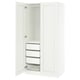 Witte ikea PAX kledingkast met open deur, metalen rail en gaasmand.
