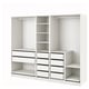 Optie: Een witte ikea PAX kledingkast met planken, lades en hangruimte. Het is ontworpen voor het organiseren van kleding en accessoires.