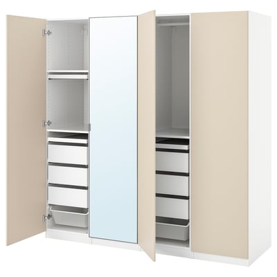Ikea PAX kledingkast, beige, spiegeldeur, wit interieur, meerdere planken en lades.
