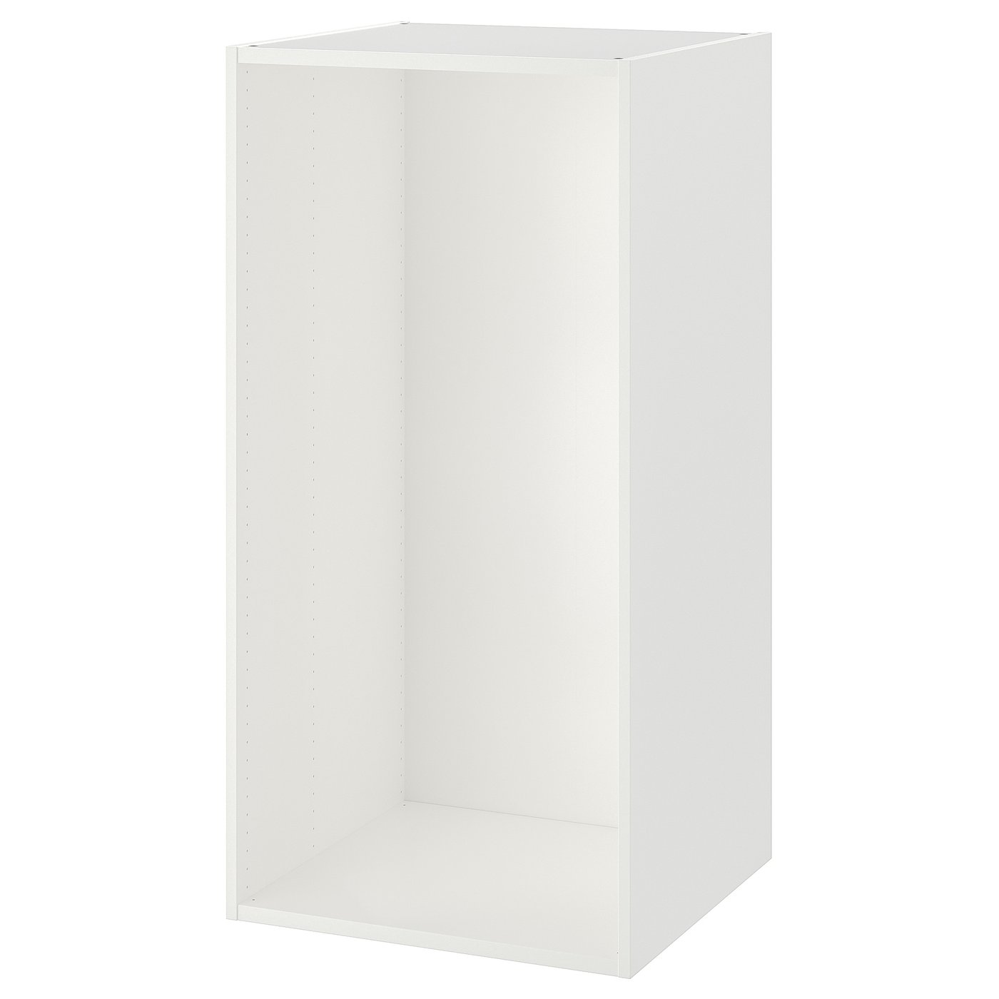 Een wit ikea PLATSA opbergmeubel. Het is een hoog, rechthoekig opbergframe, gemaakt van vezelplaat en spaanplaat met een minimalistisch ontwerp.