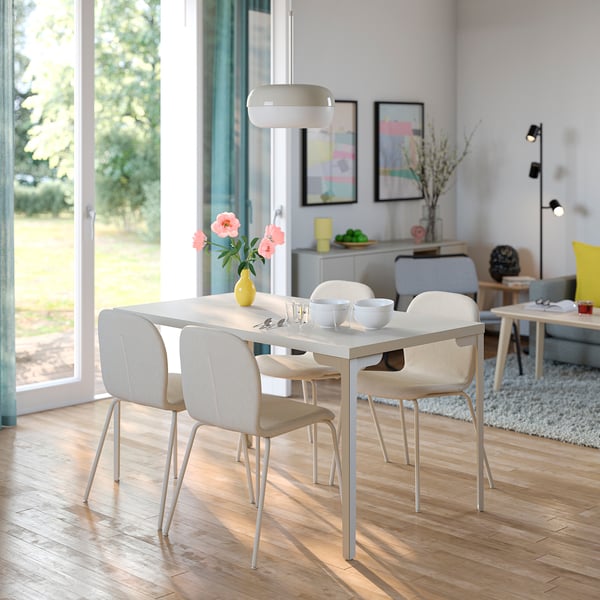 SKÅLSTA Tafel en 4 stoelen, licht grijsbeige recht lichtgrijs-beige/Knäbäck beige kokervormig metaal/lichtgrijs-beige, 140x80 cm