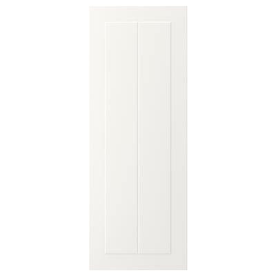 Een witte STENSUND kastdeur. Het heeft een ingelijst, gegroefd paneelontwerp. Gemaakt van vezelplaat, gelakt en vochtbestendig.