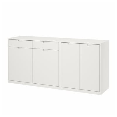 Gebroken wit TONSTAD dressoir; Minimalistisch design met verschillende deuren en lades voor opslag.