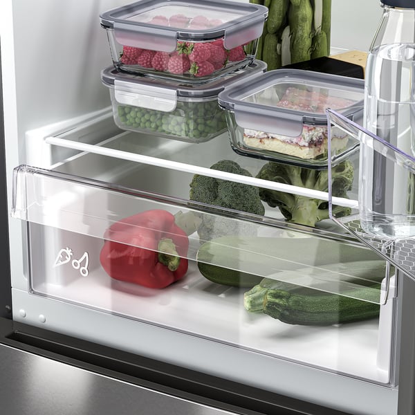 Koelkast met verstelbare bakken, voor het bewaren van fruit, groenten en cake. Led verlicht, RVS.
