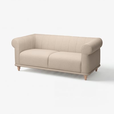 VISKAFORS beige bank; Klassiek ontwerp, ronde armen, zachte bekleding.
