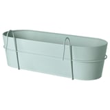 Een ikea VITLÖK groene metalen plantenbak. Deze rechthoekige, lichtgrijze plantenbak, gemaakt van gegalvaniseerd staal, wordt geleverd met geïntegreerde haken om hem gemakkelijk op te hangen.