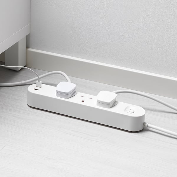 KOPPLA توصيلة بثلاث مقابس مع مدخلين USB, أبيض, 3.0 م