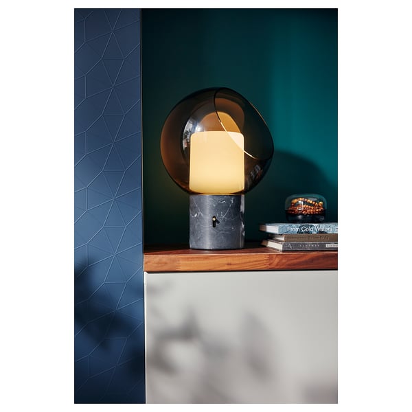 EVEDAL Table lamp, marble/grey globe